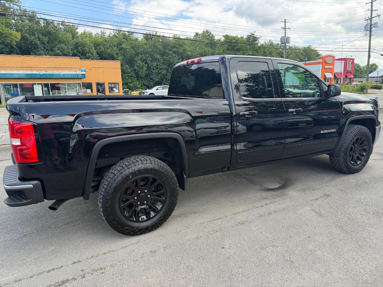 GMC Sierra 1500 4WD Double Cab 143.5" SLE 2016