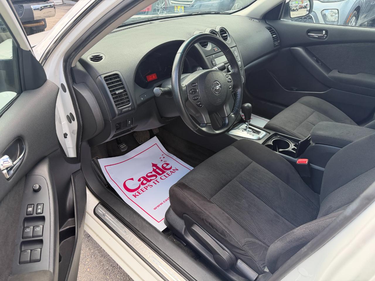 Nissan Altima 4dr Sdn I4 CVT 2.5 S 2012