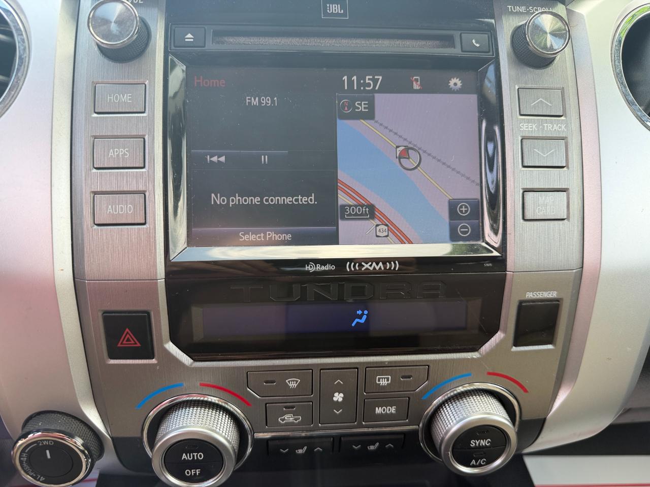 Toyota Tundra 4WD Truck CrewMax 5.7L FFV V8 6-Spd AT LTD (Natl) 2015