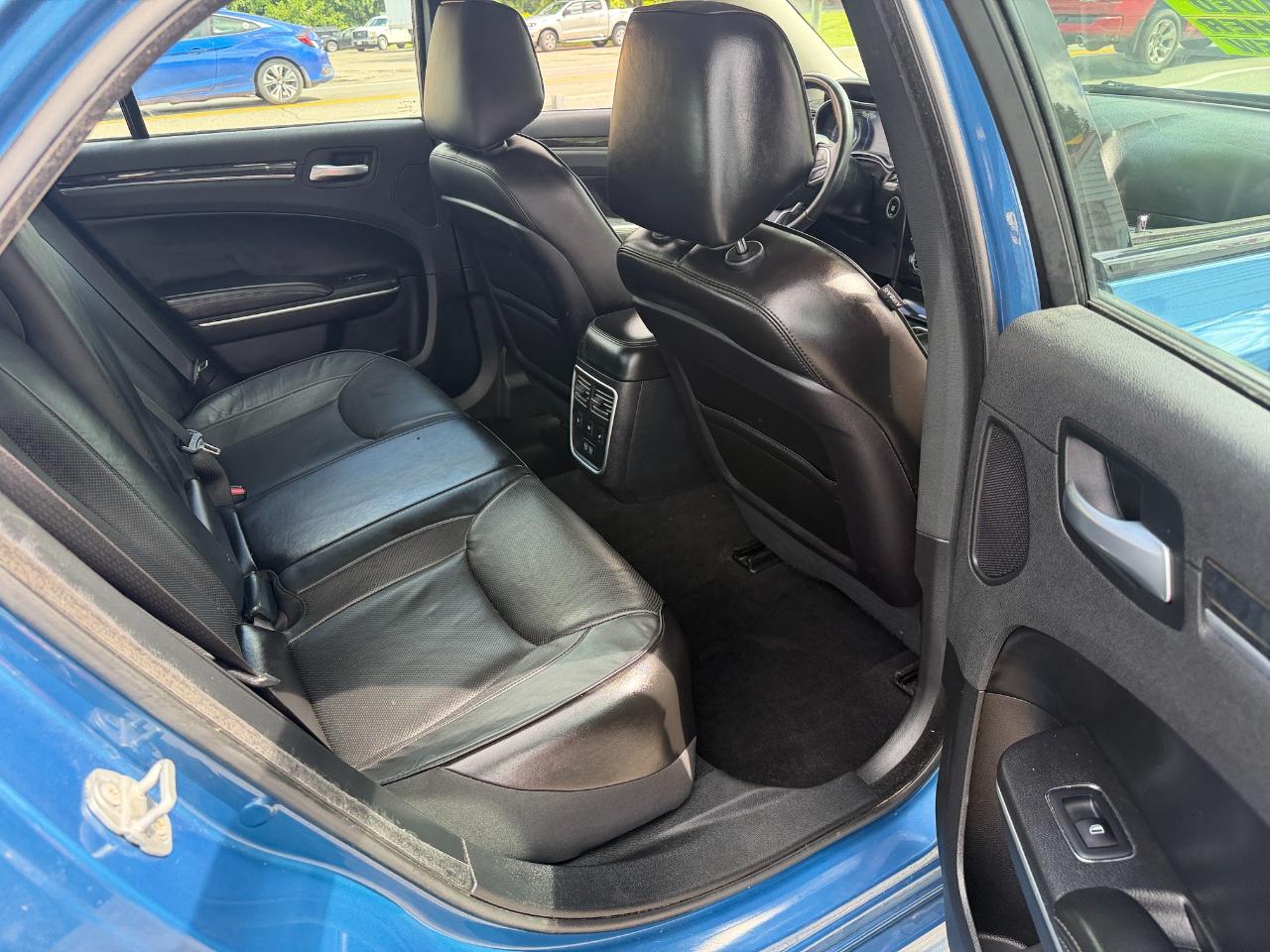 Chrysler 300 Touring L AWD 2021