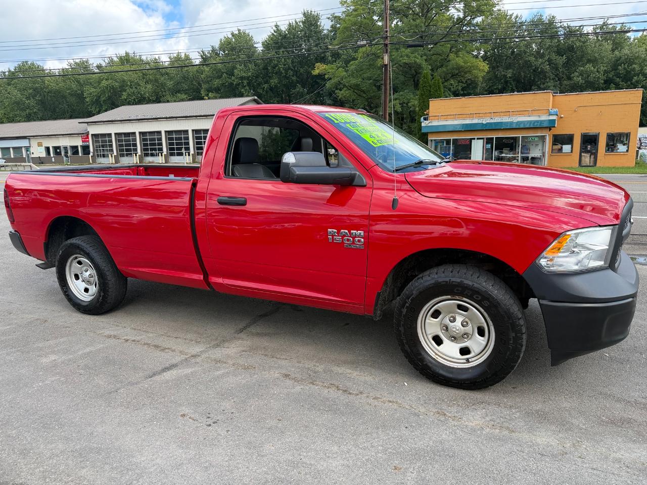 RAM 1500 Classic Tradesman 4x4 Reg Cab 8' Box 2022