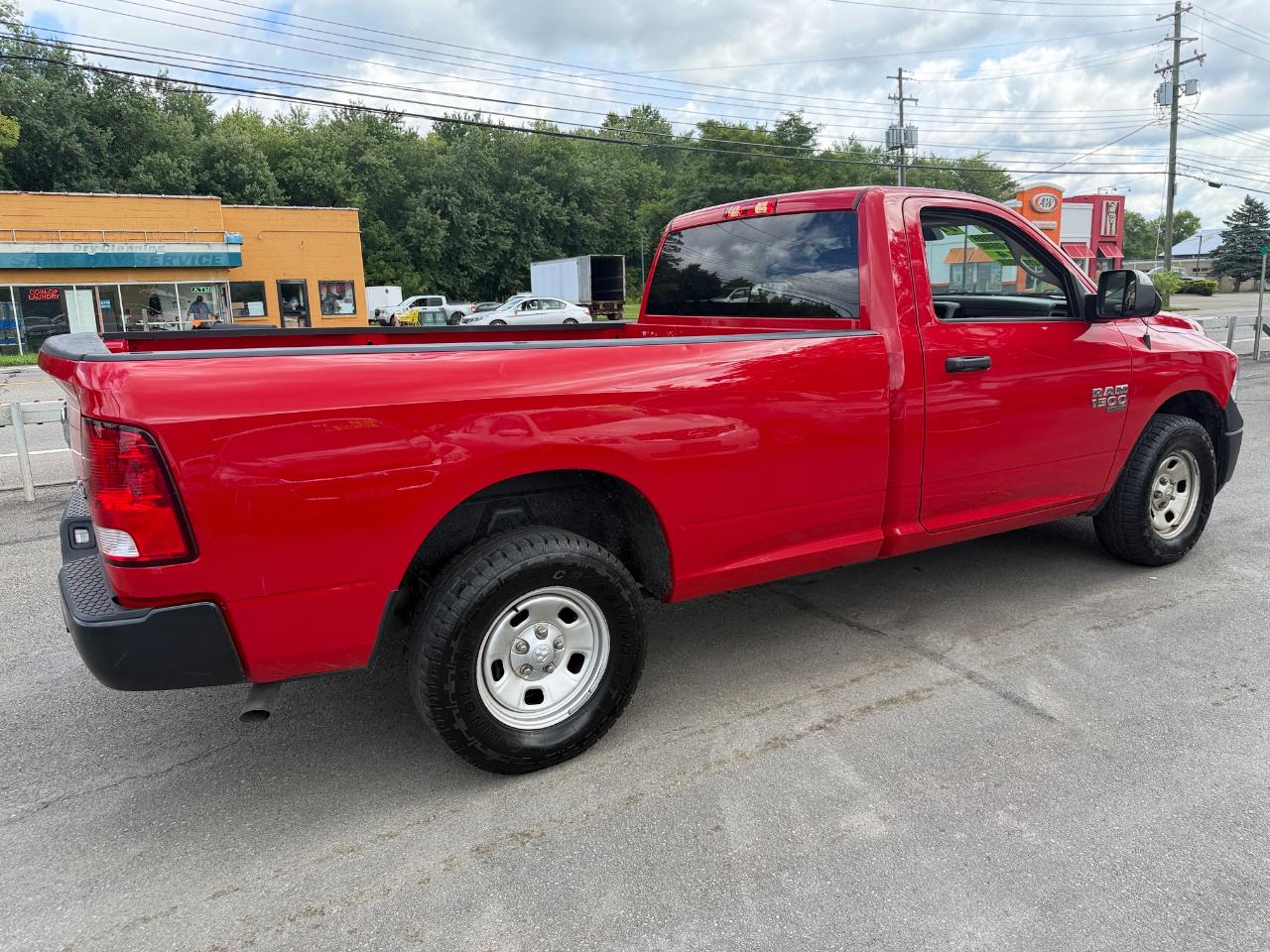RAM 1500 Classic Tradesman 4x4 Reg Cab 8' Box 2022
