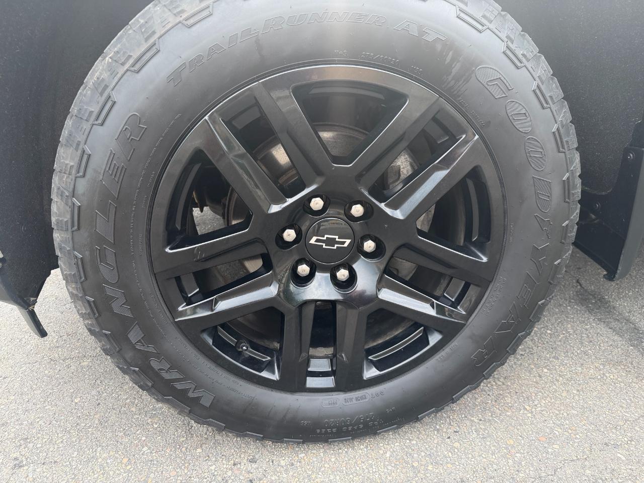 Chevrolet Silverado 1500 LTD 4WD Crew Cab 147" Custom 2022