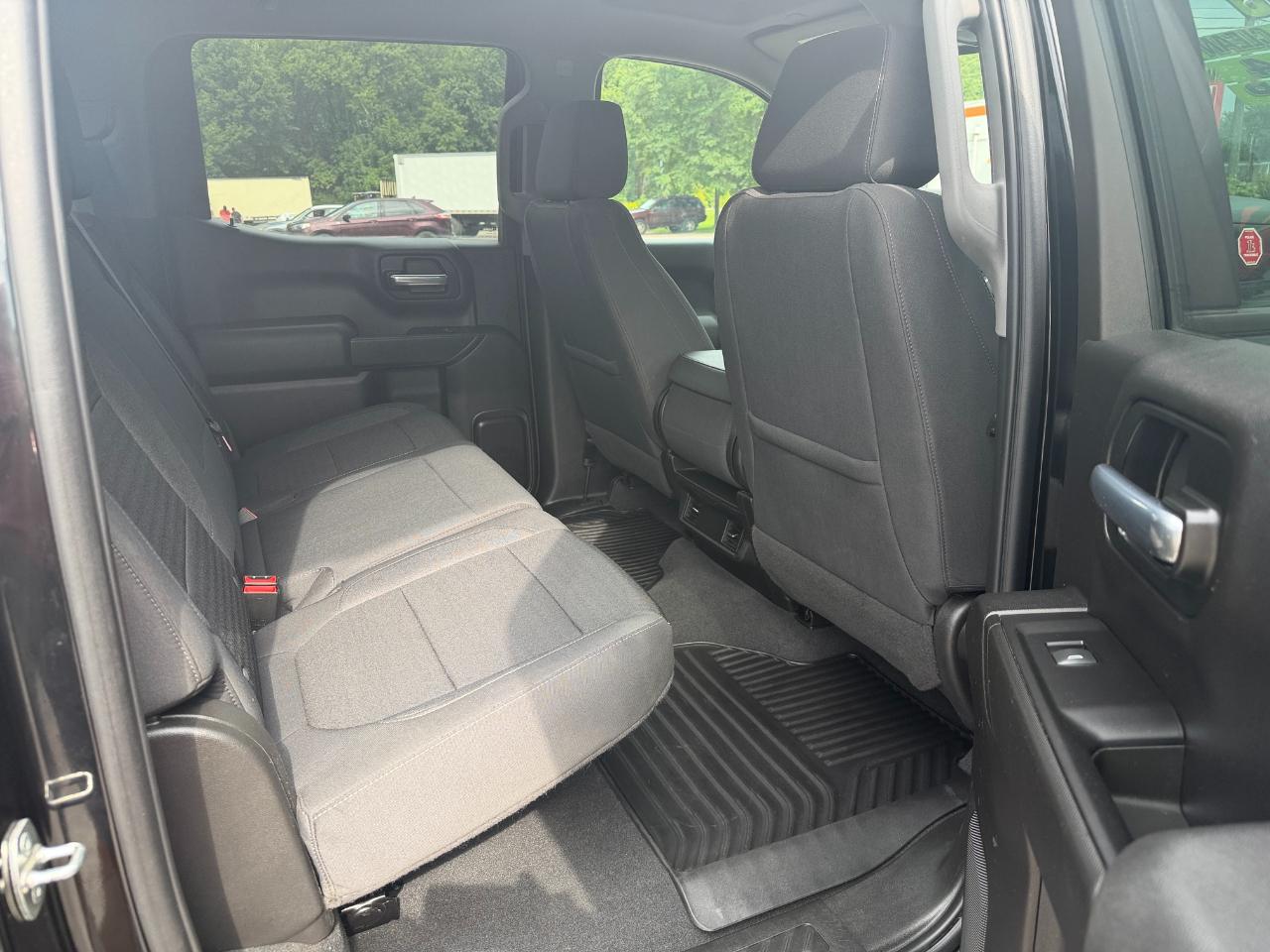 Chevrolet Silverado 1500 LTD 4WD Crew Cab 147" Custom 2022