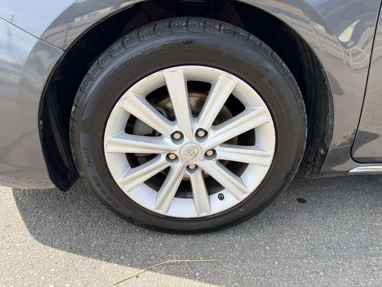 Toyota Camry Hybrid 4dr Sdn XLE (Natl) 2012