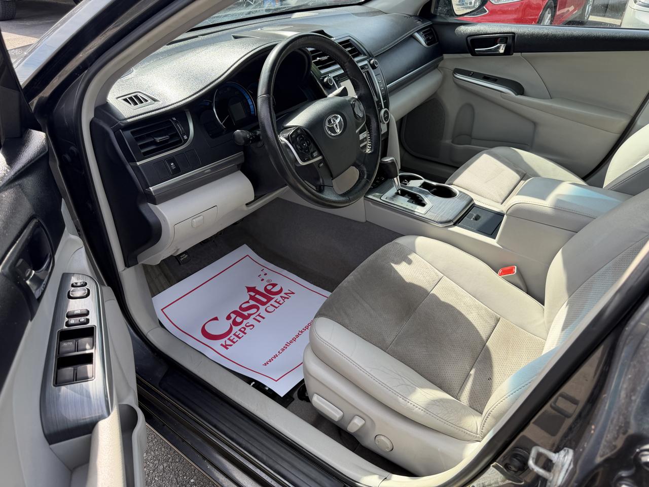 Toyota Camry Hybrid 4dr Sdn XLE (Natl) 2012