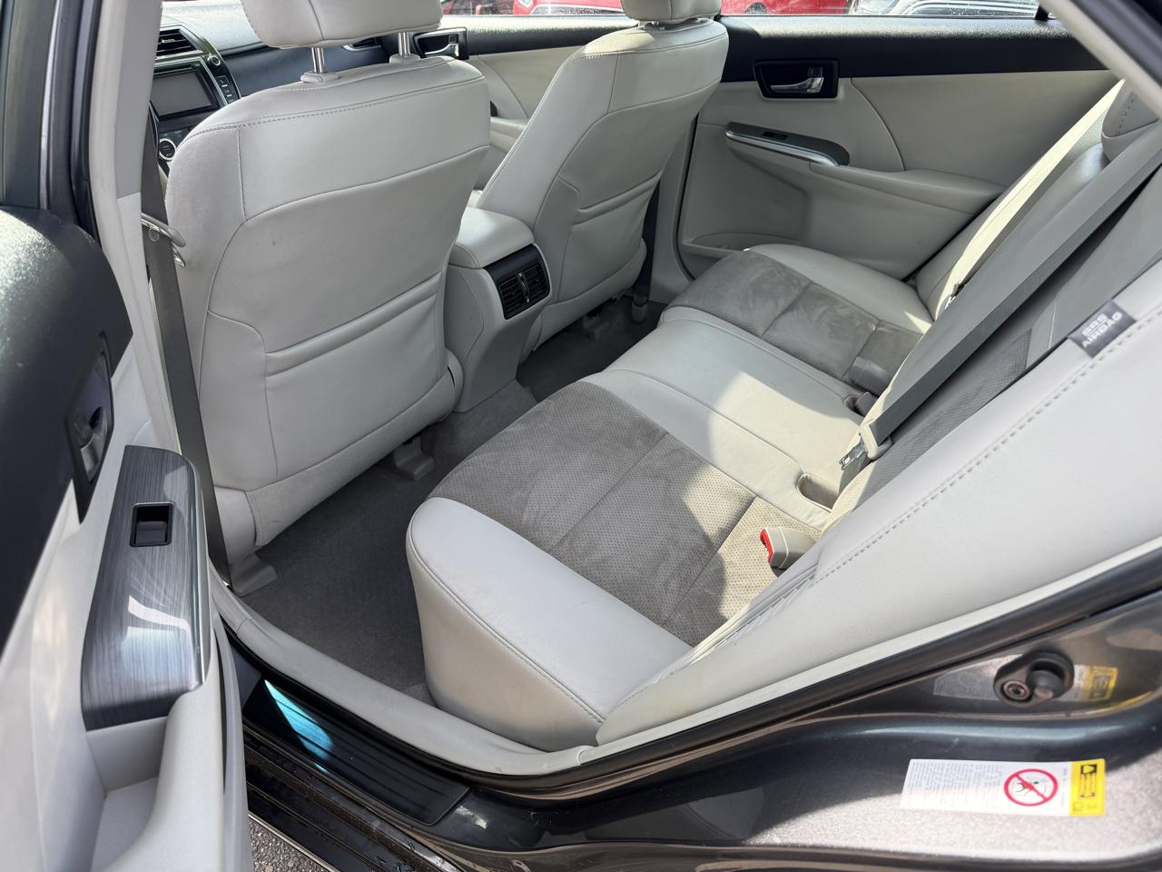 Toyota Camry Hybrid 4dr Sdn XLE (Natl) 2012
