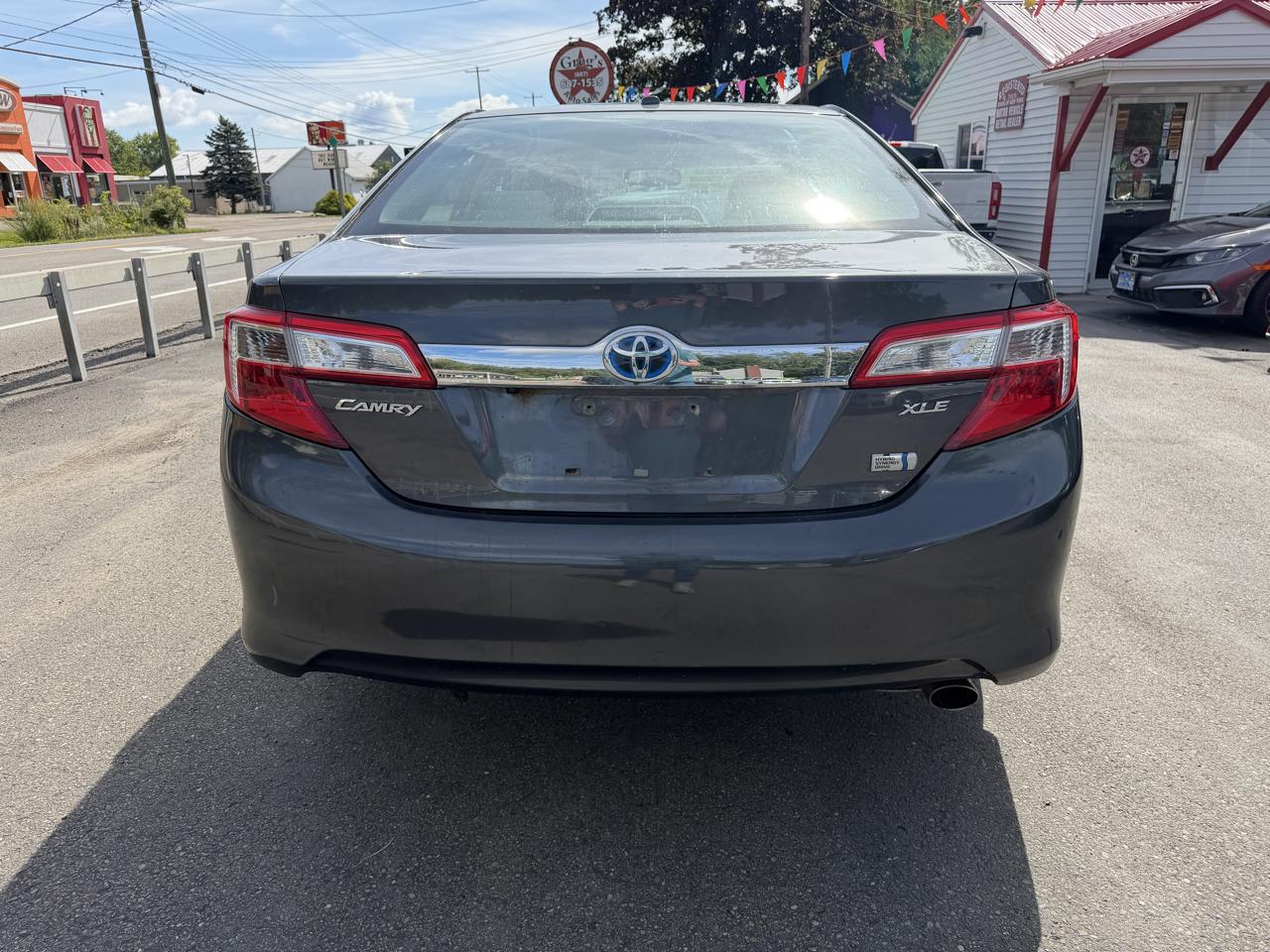 Toyota Camry Hybrid 4dr Sdn XLE (Natl) 2012