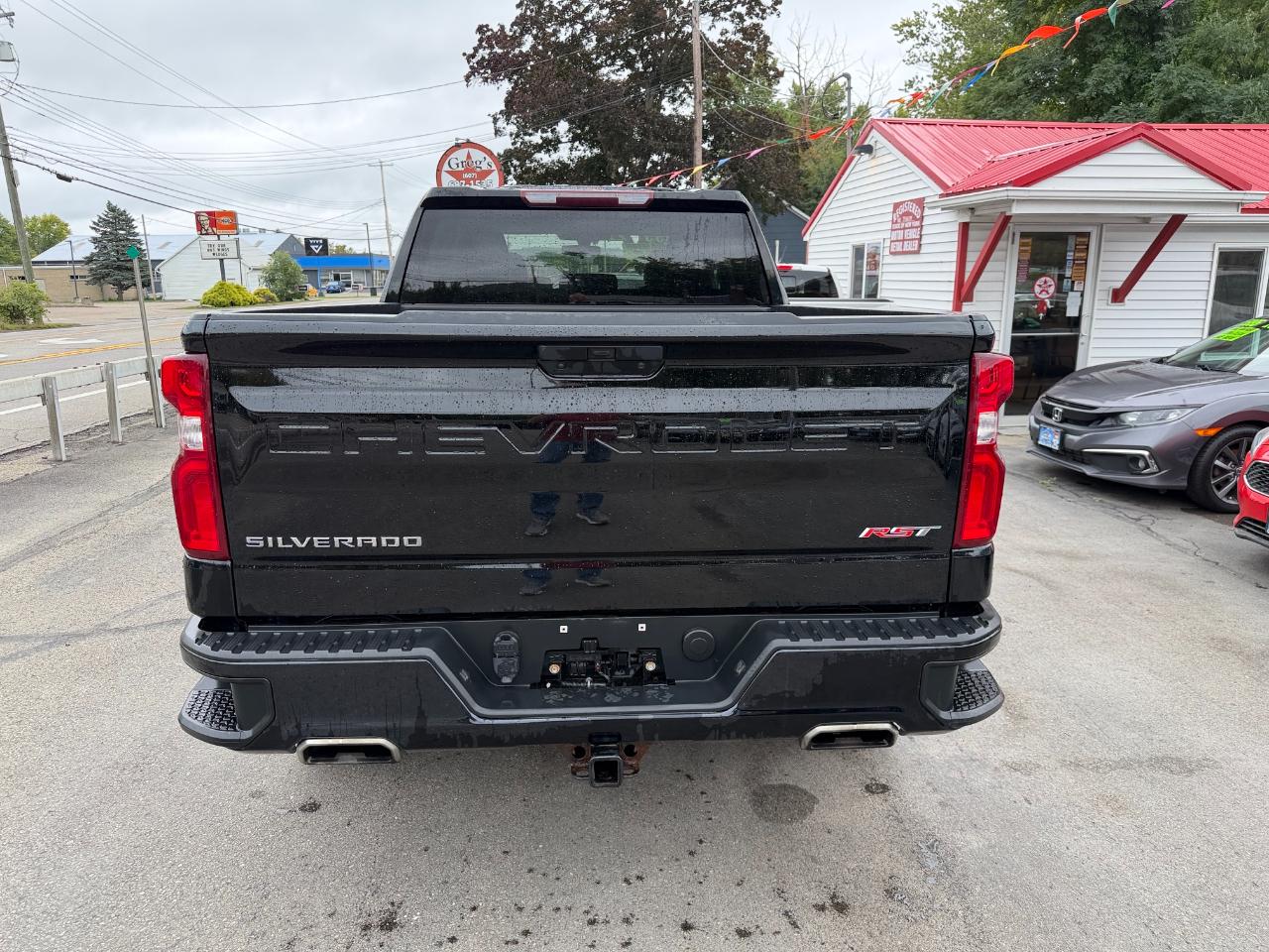 Chevrolet Silverado 1500 4WD Double Cab 147" RST 2021