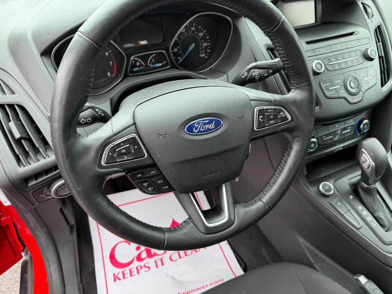 Ford Focus SE Sedan 2017
