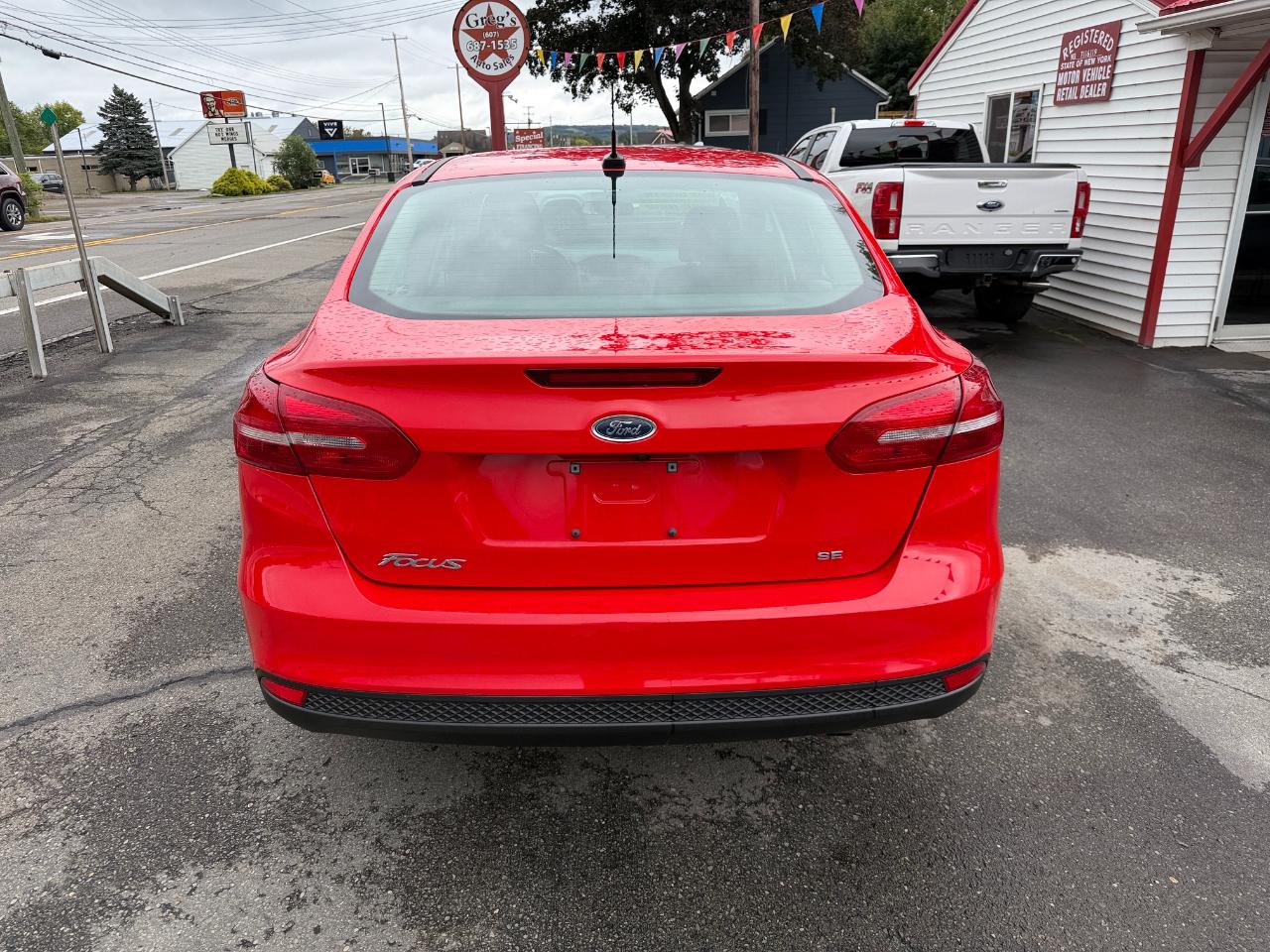Ford Focus SE Sedan 2017