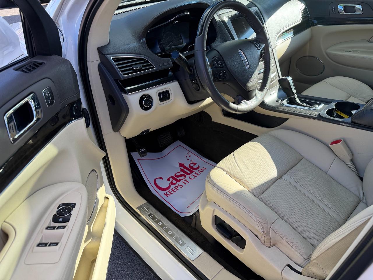 Lincoln MKT 3.5L AWD Standard 2019