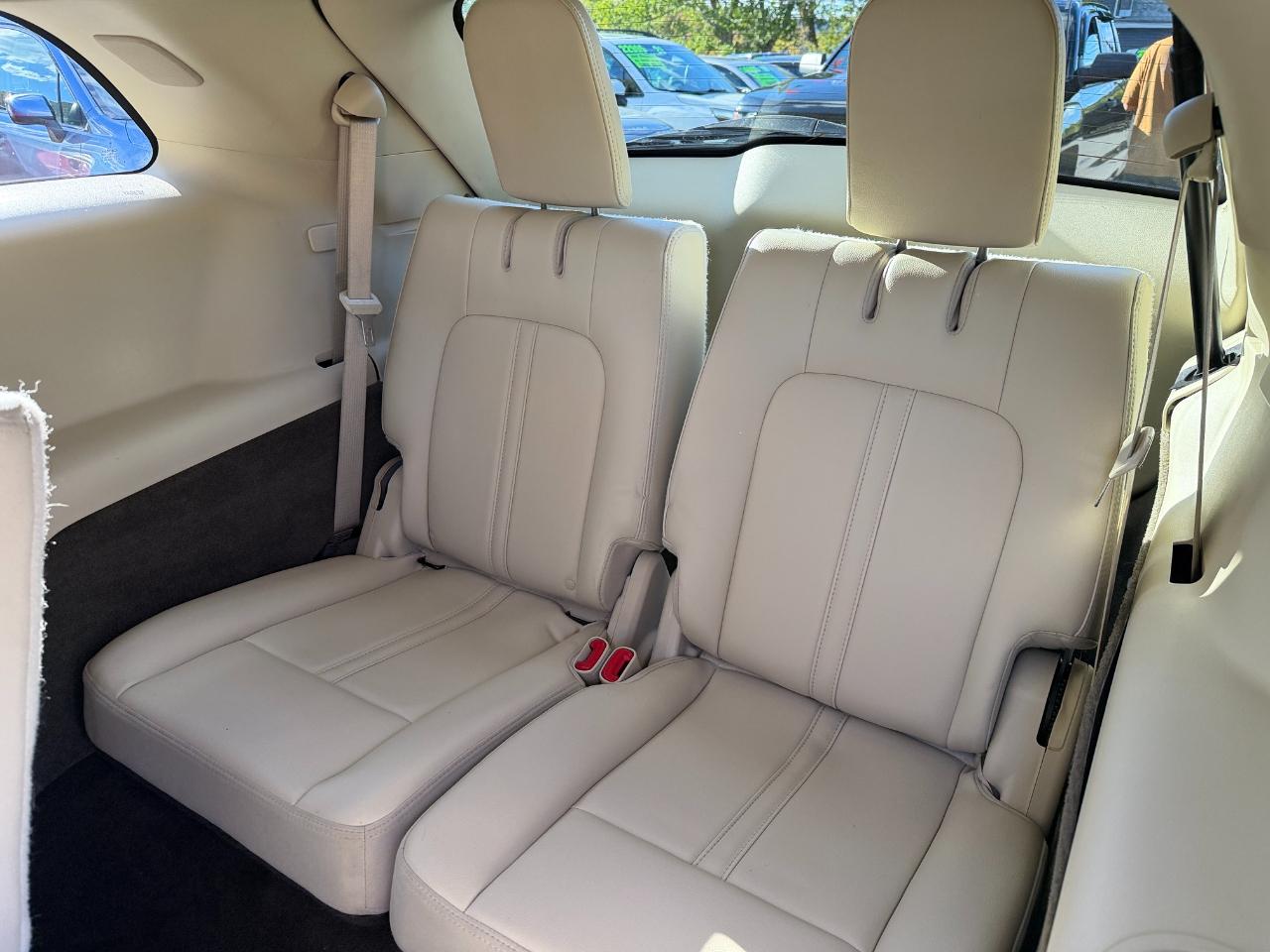 Lincoln MKT 3.5L AWD Standard 2019