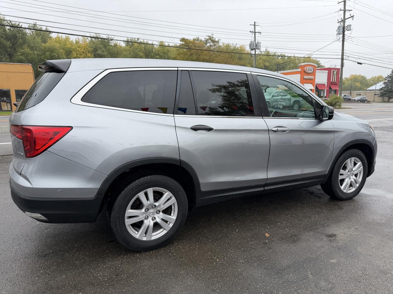 Honda Pilot AWD 4dr LX 2016
