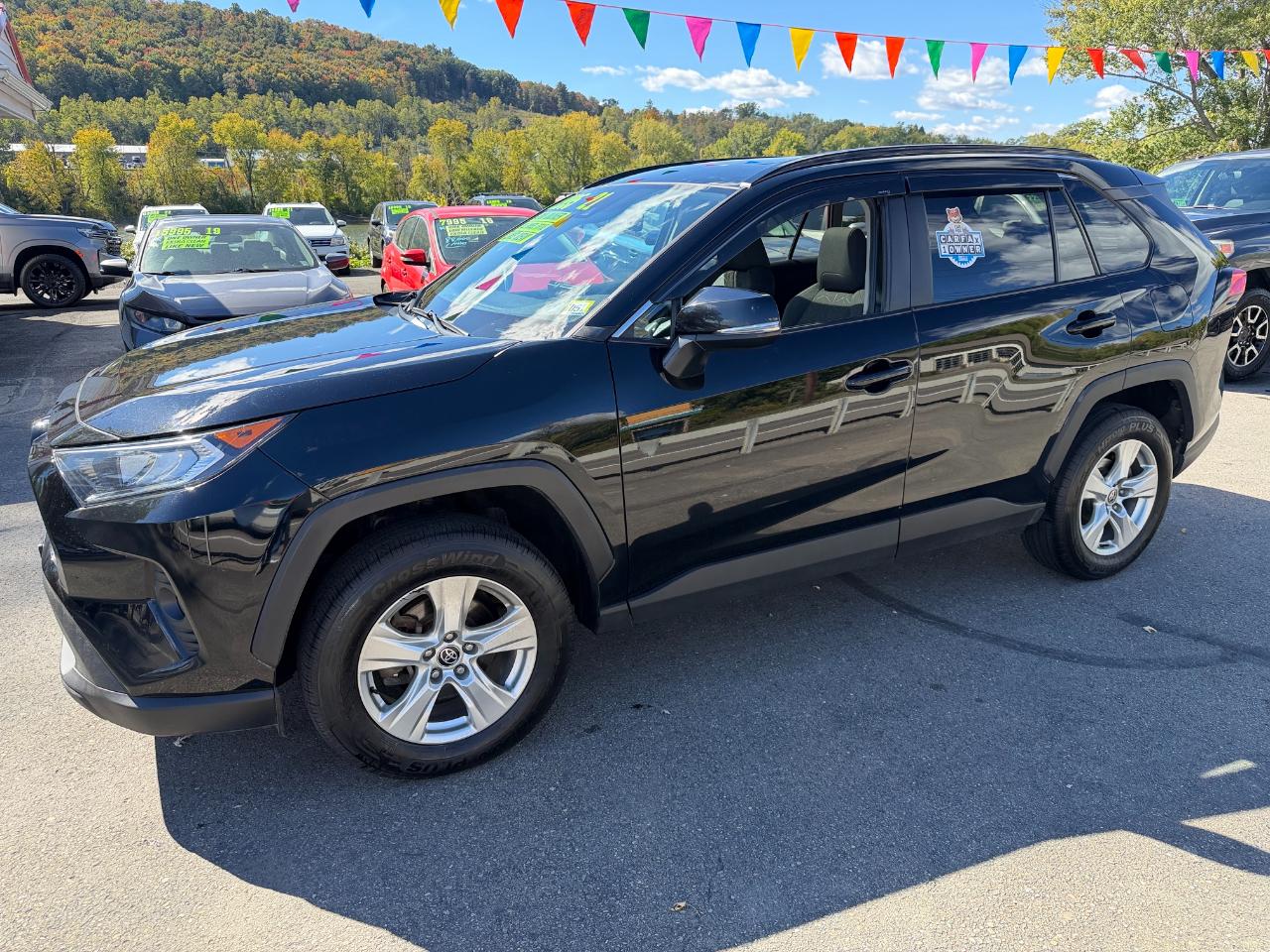 Toyota RAV4 XLE AWD (Natl) 2021