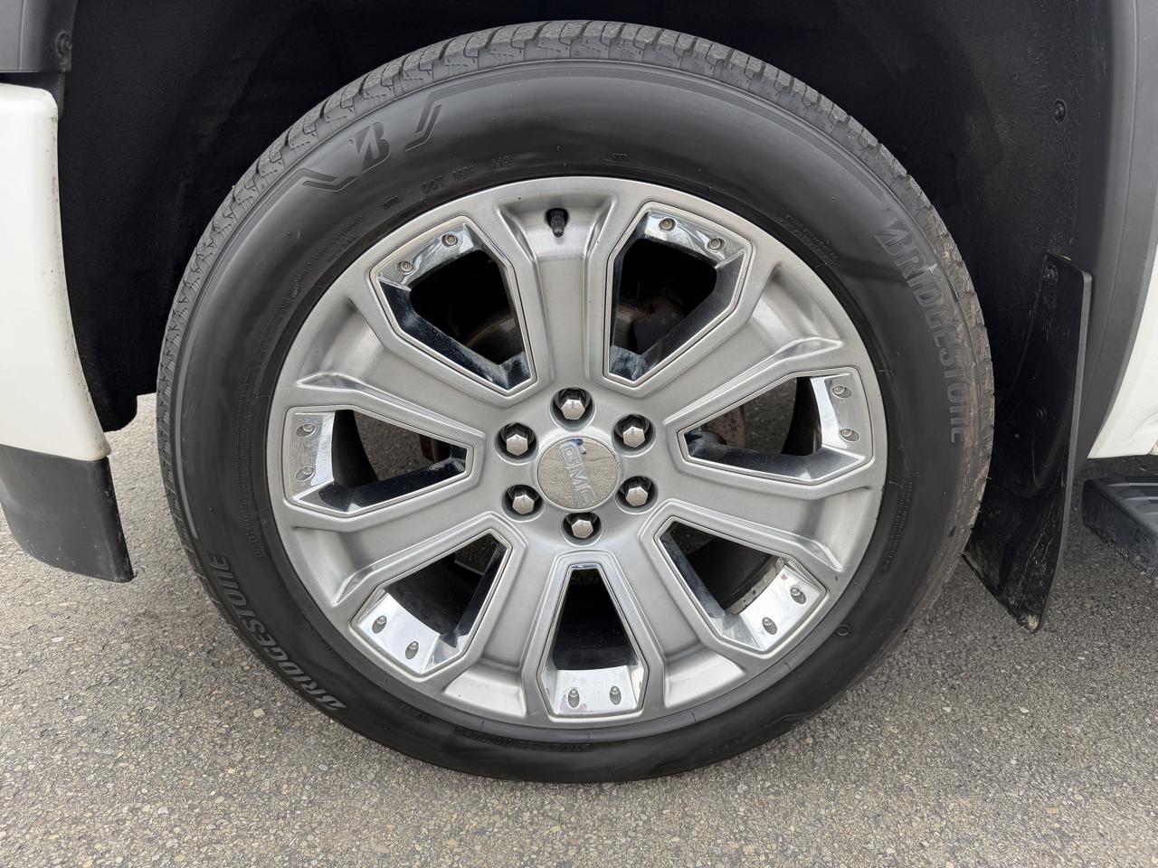 GMC Sierra 1500 4WD Crew Cab 143.5" Denali 2018