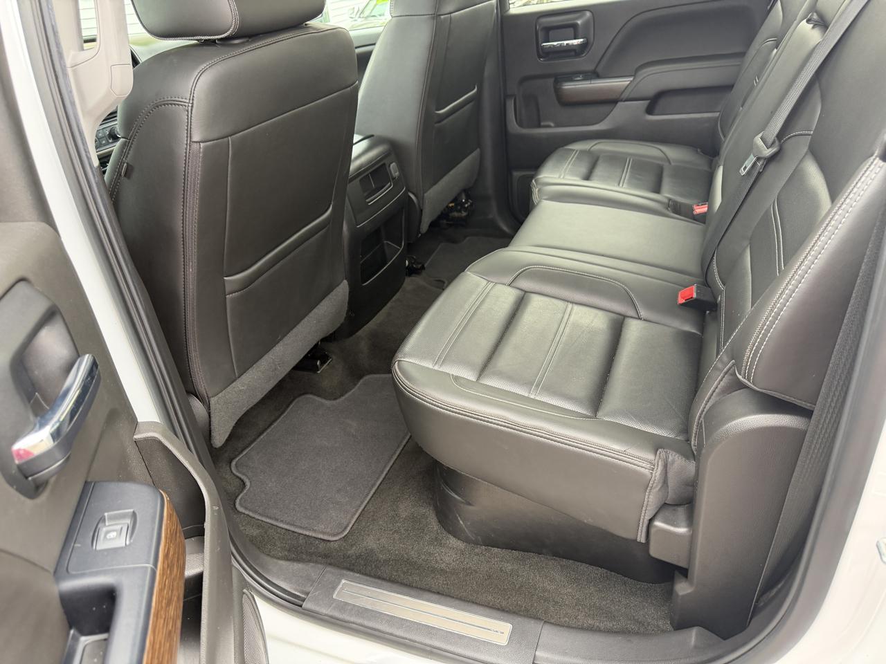 GMC Sierra 1500 4WD Crew Cab 143.5" Denali 2018