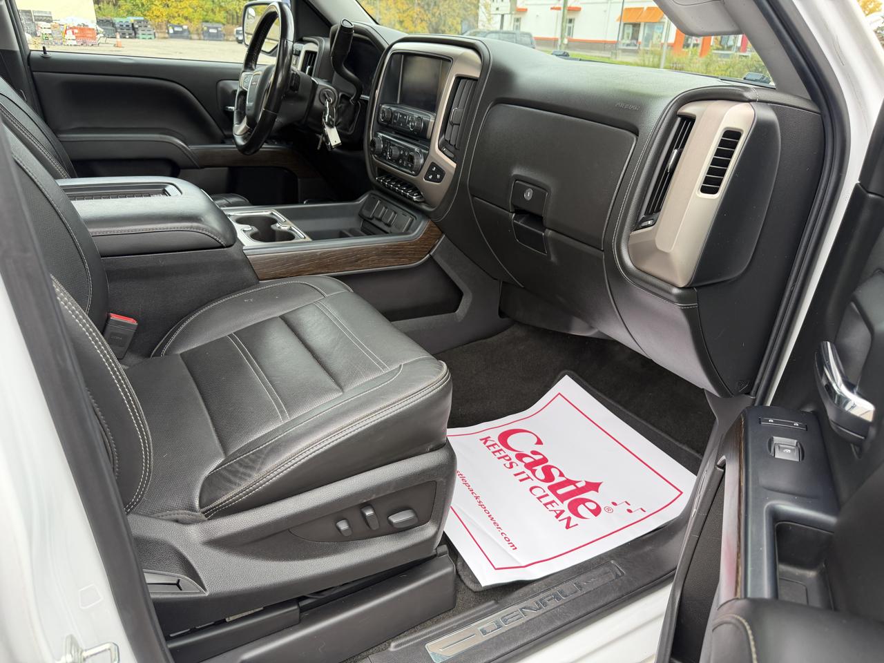 GMC Sierra 1500 4WD Crew Cab 143.5" Denali 2018
