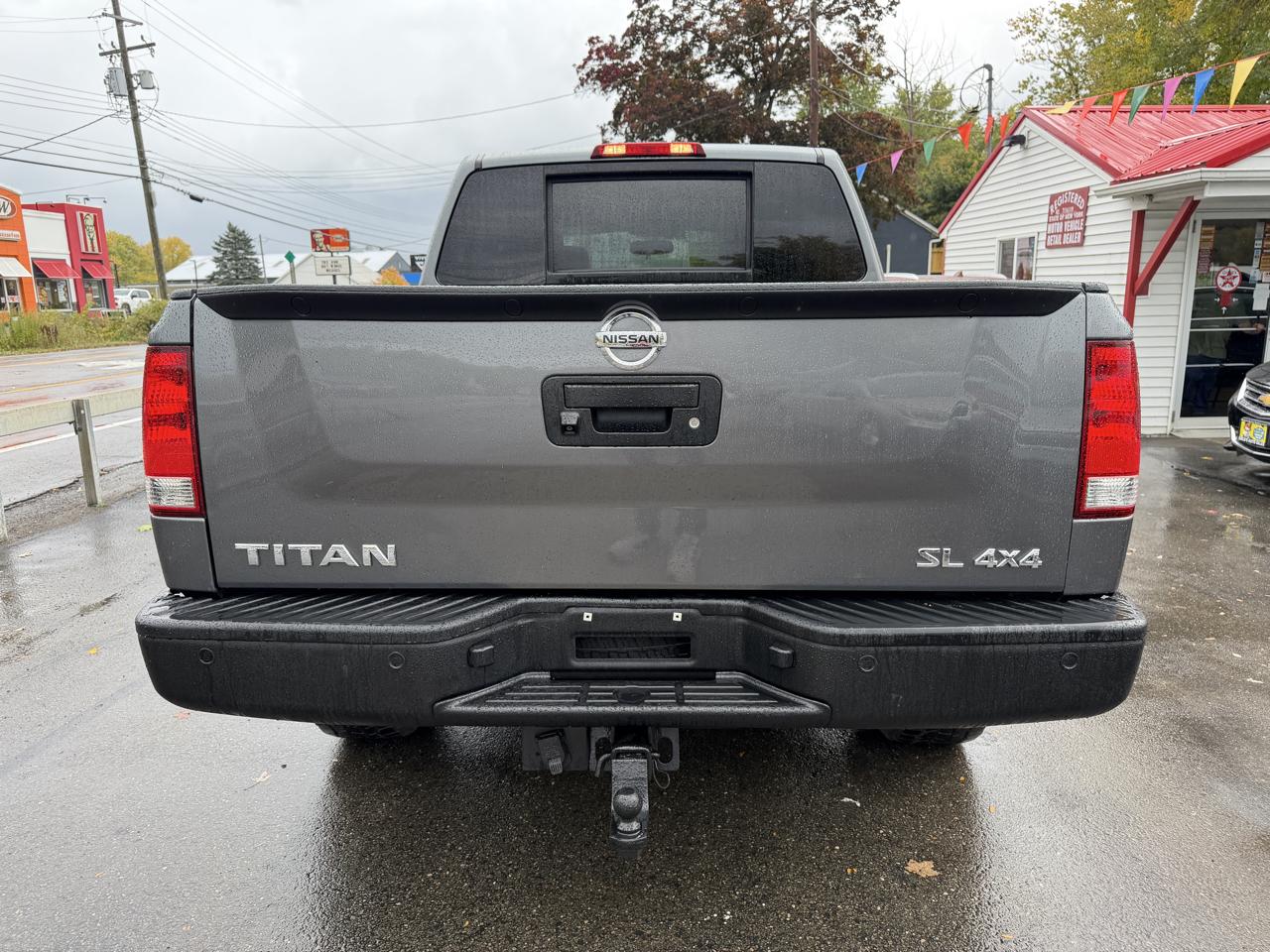 Nissan Titan 4WD Crew Cab SWB PRO-4X 2014