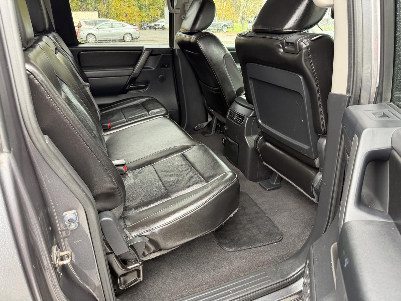 Nissan Titan 4WD Crew Cab SWB PRO-4X 2014