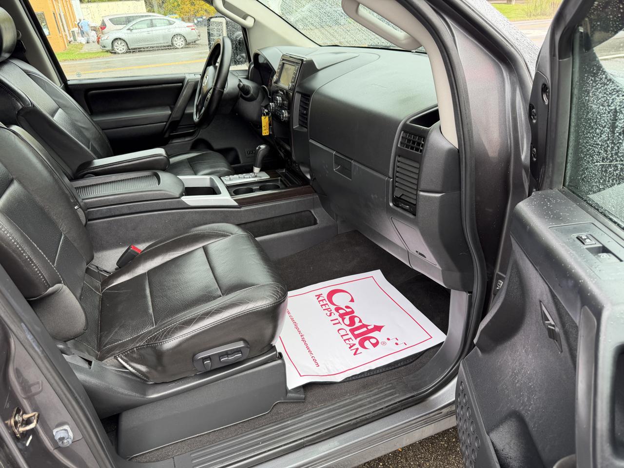 Nissan Titan 4WD Crew Cab SWB PRO-4X 2014