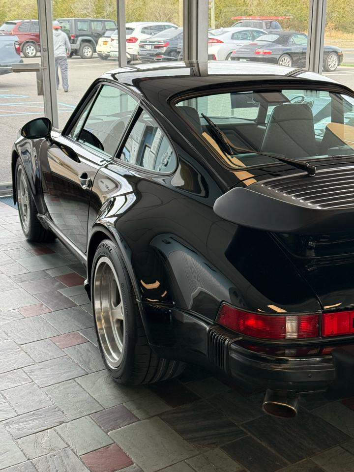 Porsche 930  1986