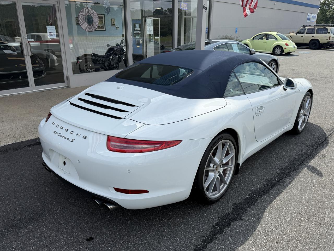 Porsche 911 Carrera S Cabriolet 2013