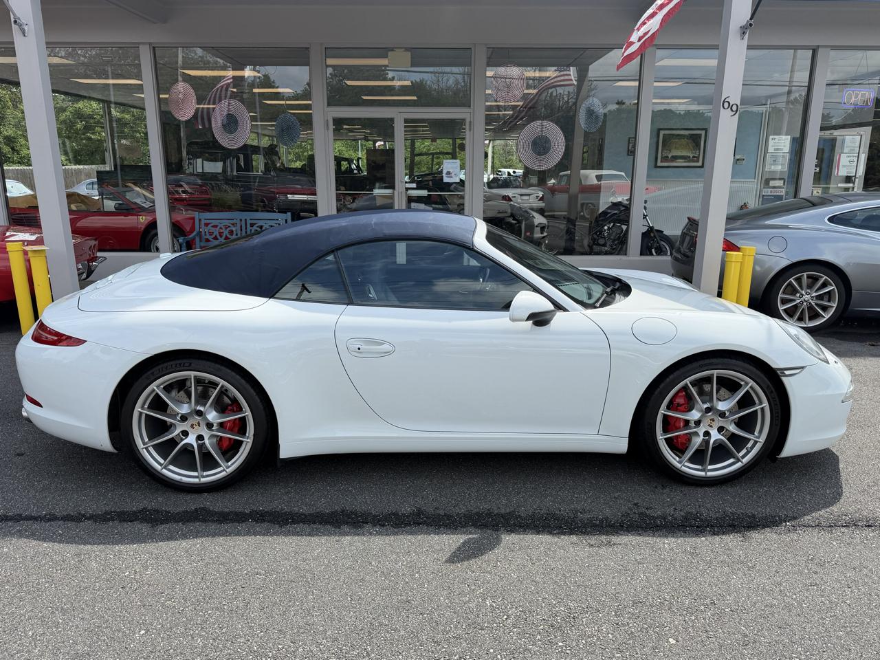Porsche 911 Carrera S Cabriolet 2013