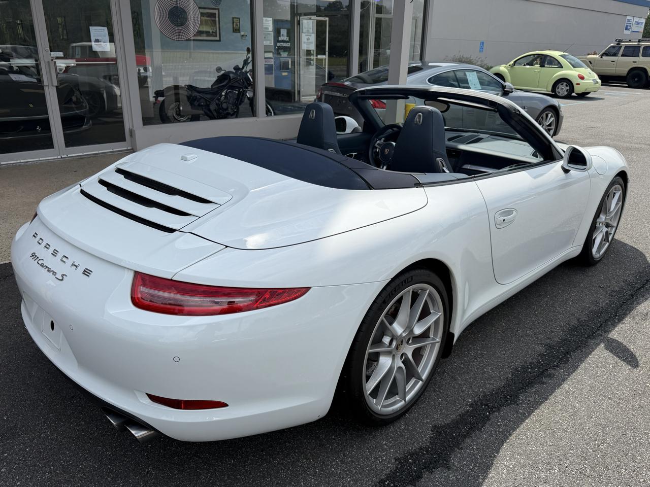 Porsche 911 Carrera S Cabriolet 2013
