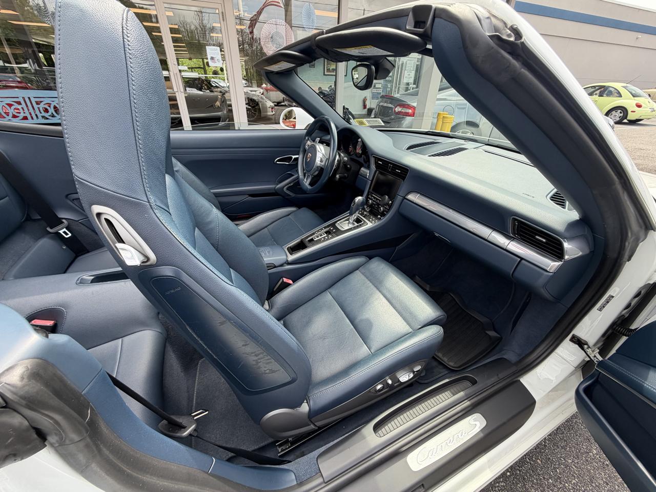 Porsche 911 Carrera S Cabriolet 2013