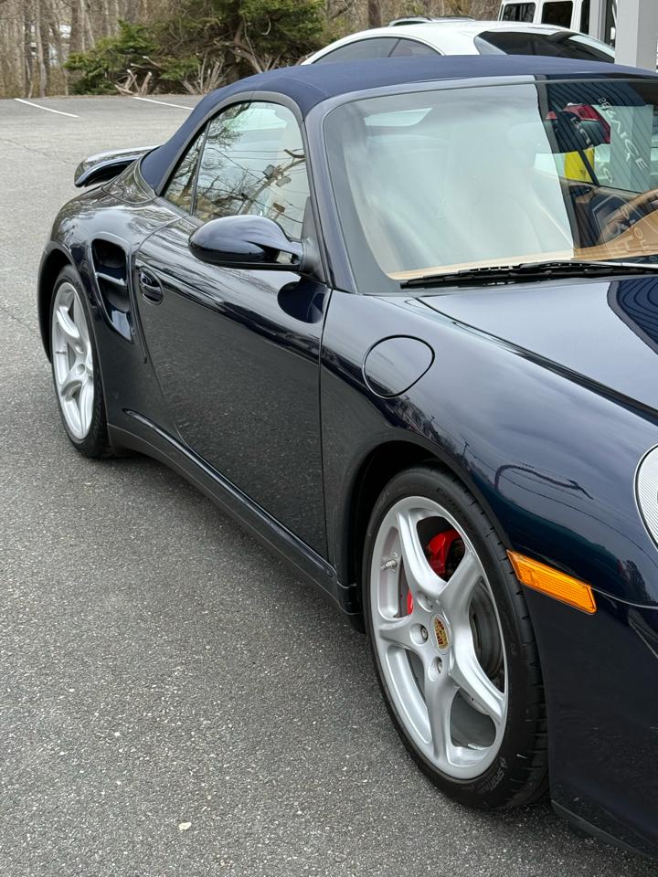 Porsche 911 Carrera 4S Cabriolet 2007