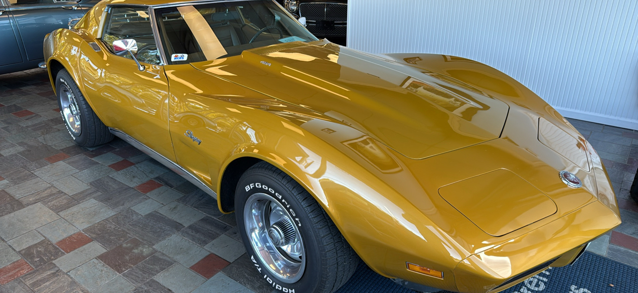Chevrolet Corvette 2D Coupe 1973