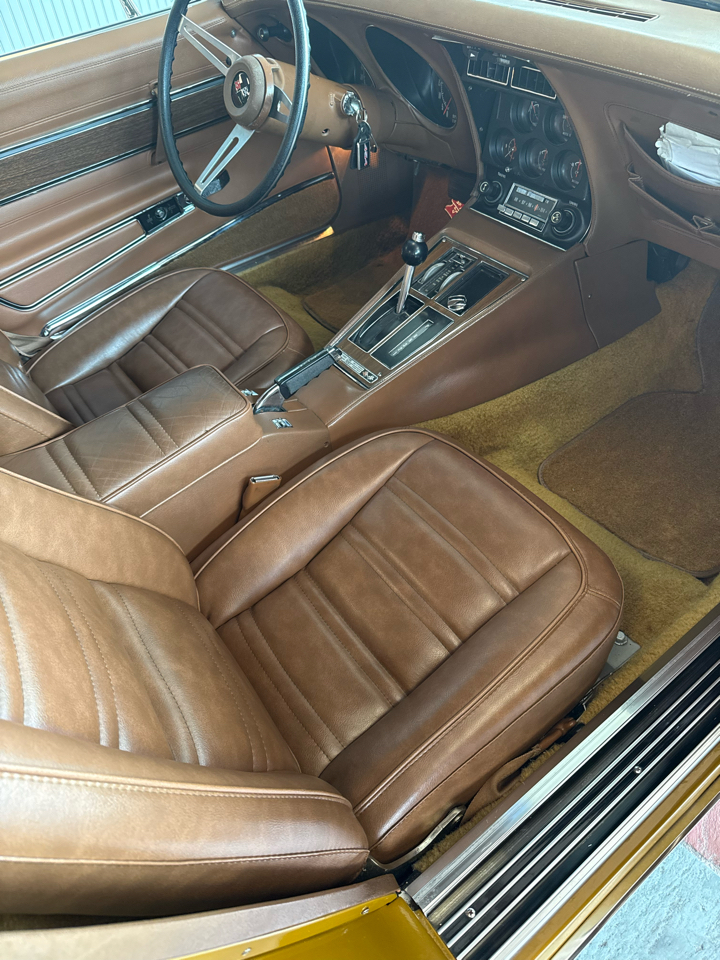 Chevrolet Corvette 2D Coupe 1973