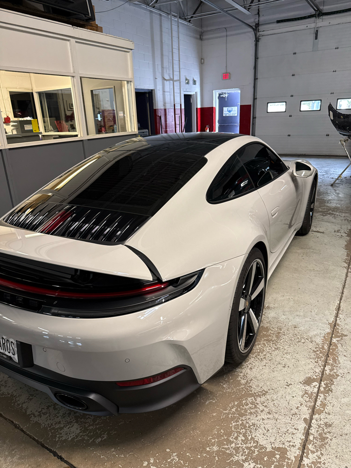 Porsche 911 Carrera Coupe 2025