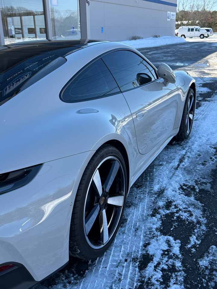 Porsche 911 Carrera Coupe 2025