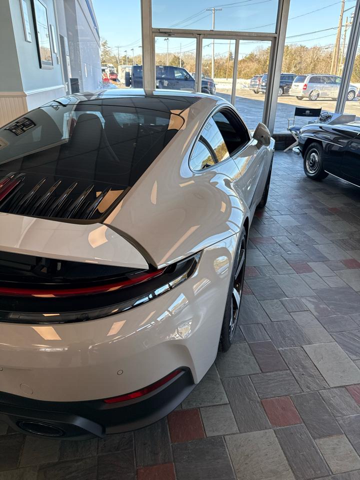 Porsche 911 Carrera Coupe 2025