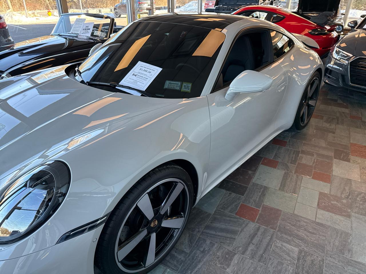 Porsche 911 Carrera Coupe 2025