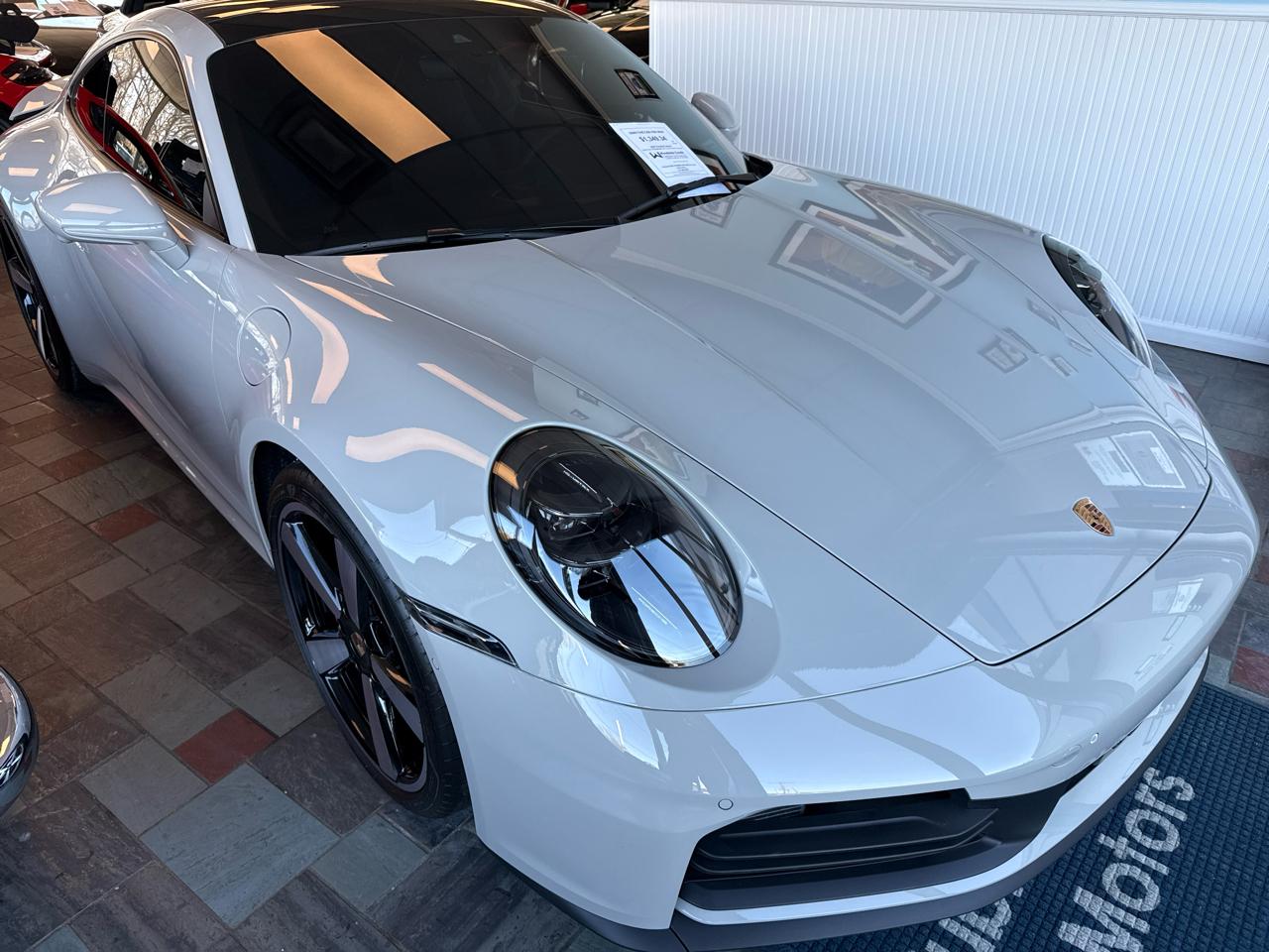 Porsche 911 Carrera Coupe 2025