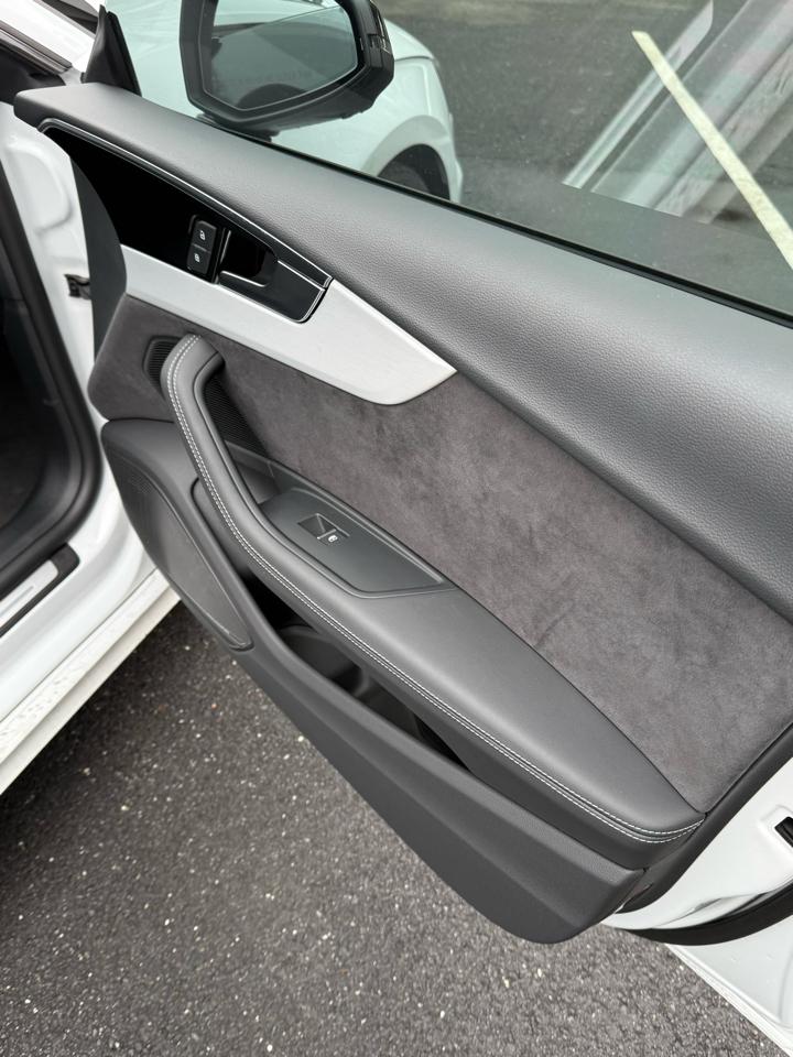 Audi A5 Premium S line 45 TFSII quattro 2024