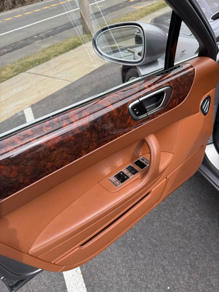 Bentley Continental Flying Spur Sedan 2006