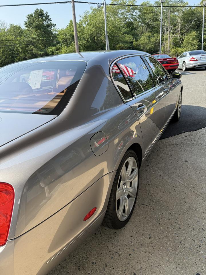 Bentley Continental Flying Spur Sedan 2006