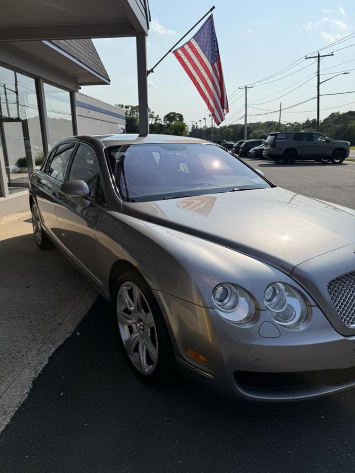 Bentley Continental Flying Spur Sedan 2006