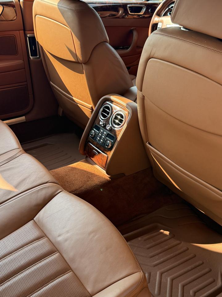 Bentley Continental Flying Spur Sedan 2006