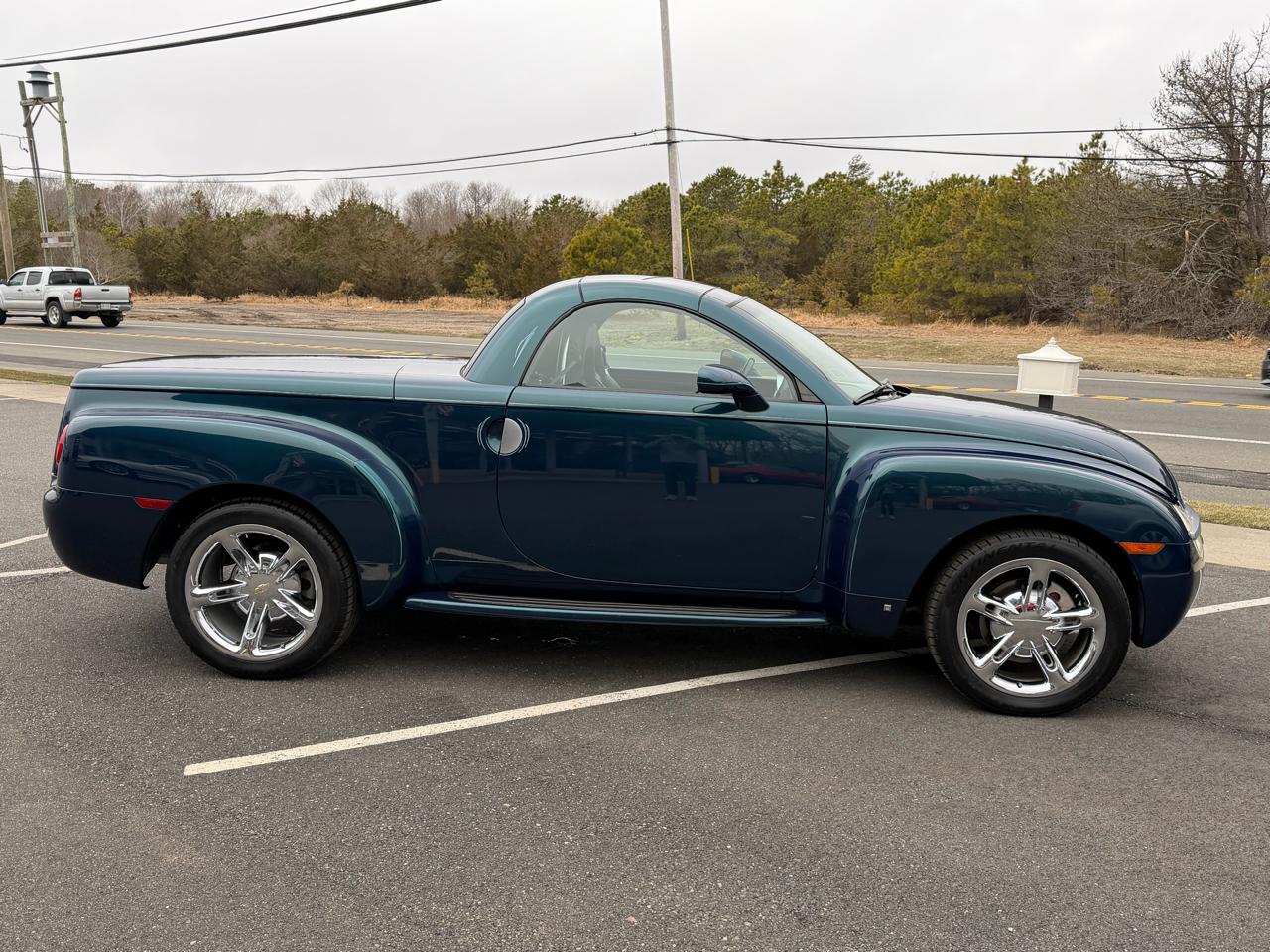 Chevrolet SSR Base 2006