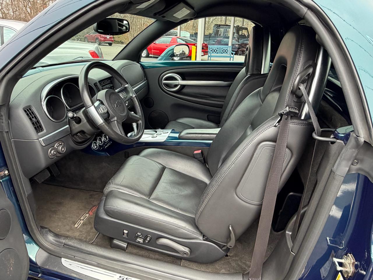 Chevrolet SSR Base 2006