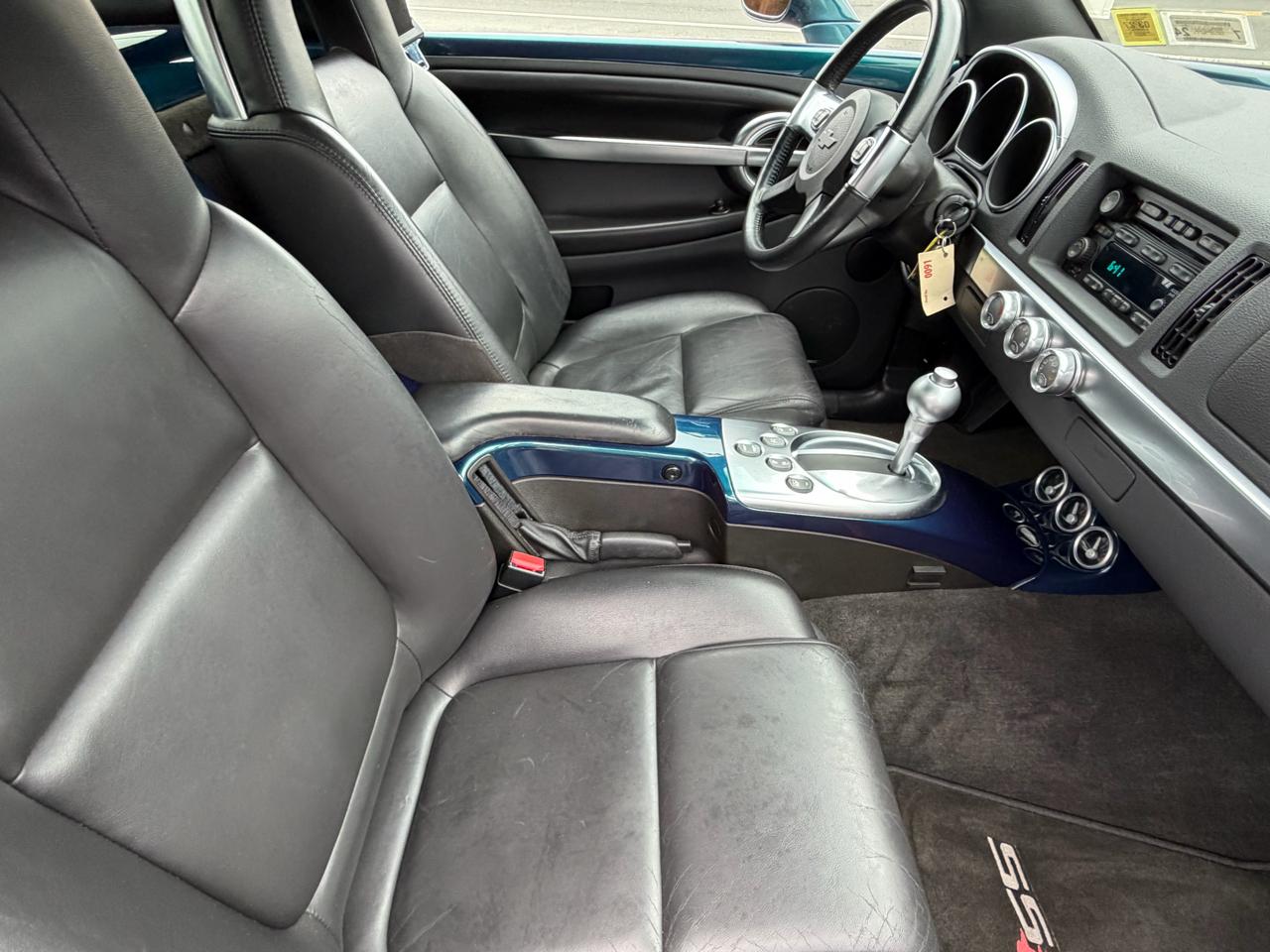 Chevrolet SSR Base 2006