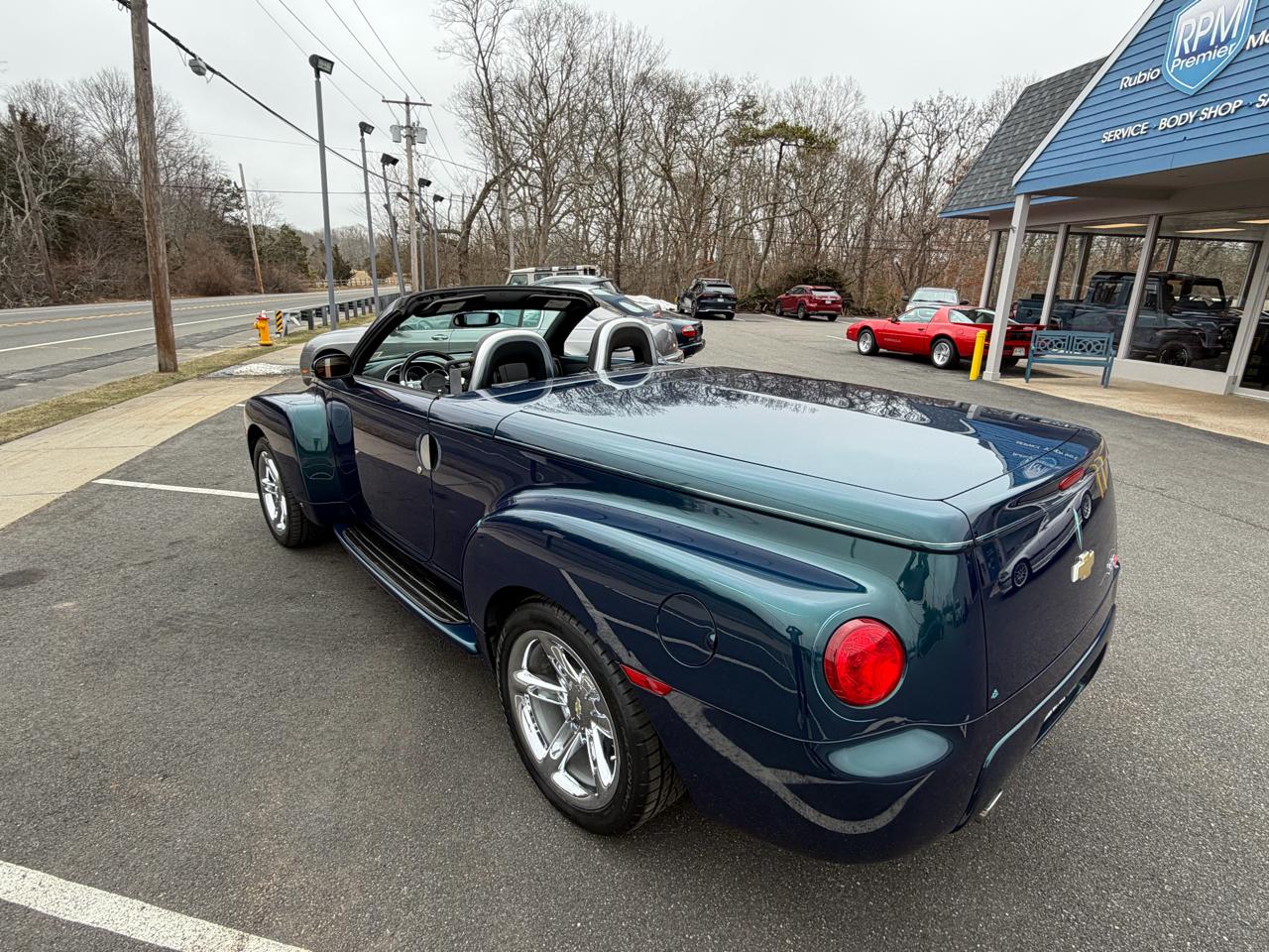 Chevrolet SSR Base 2006