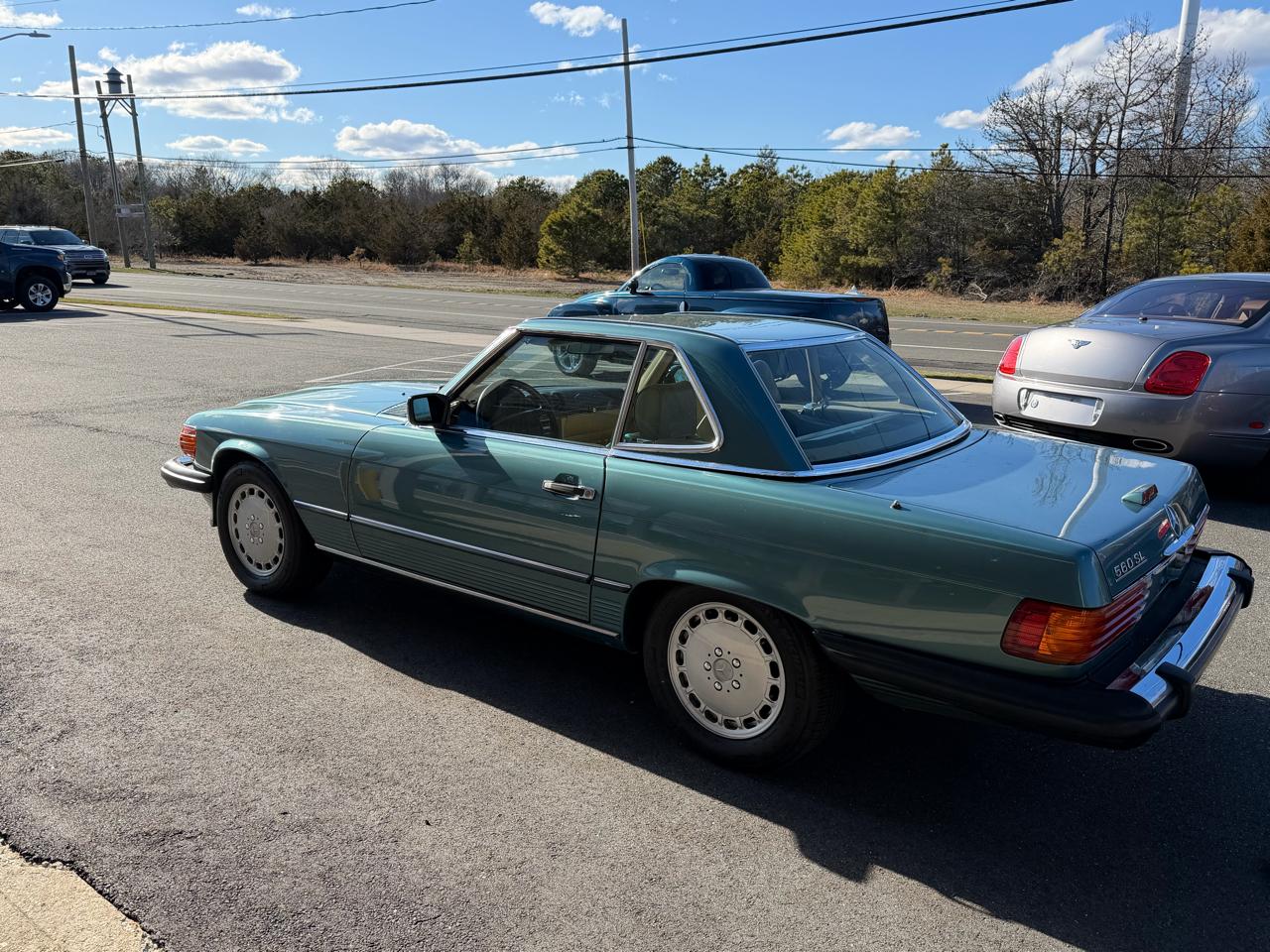 Mercedes-Benz 560 SL coupe 1989