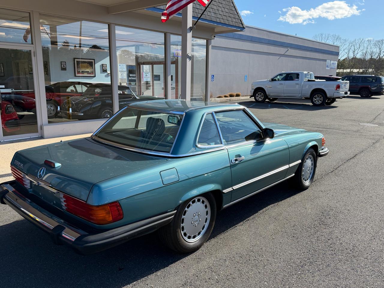 Mercedes-Benz 560 SL coupe 1989