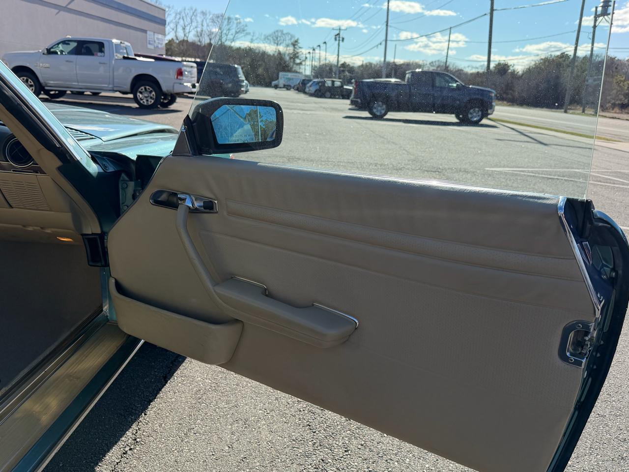 Mercedes-Benz 560 SL coupe 1989